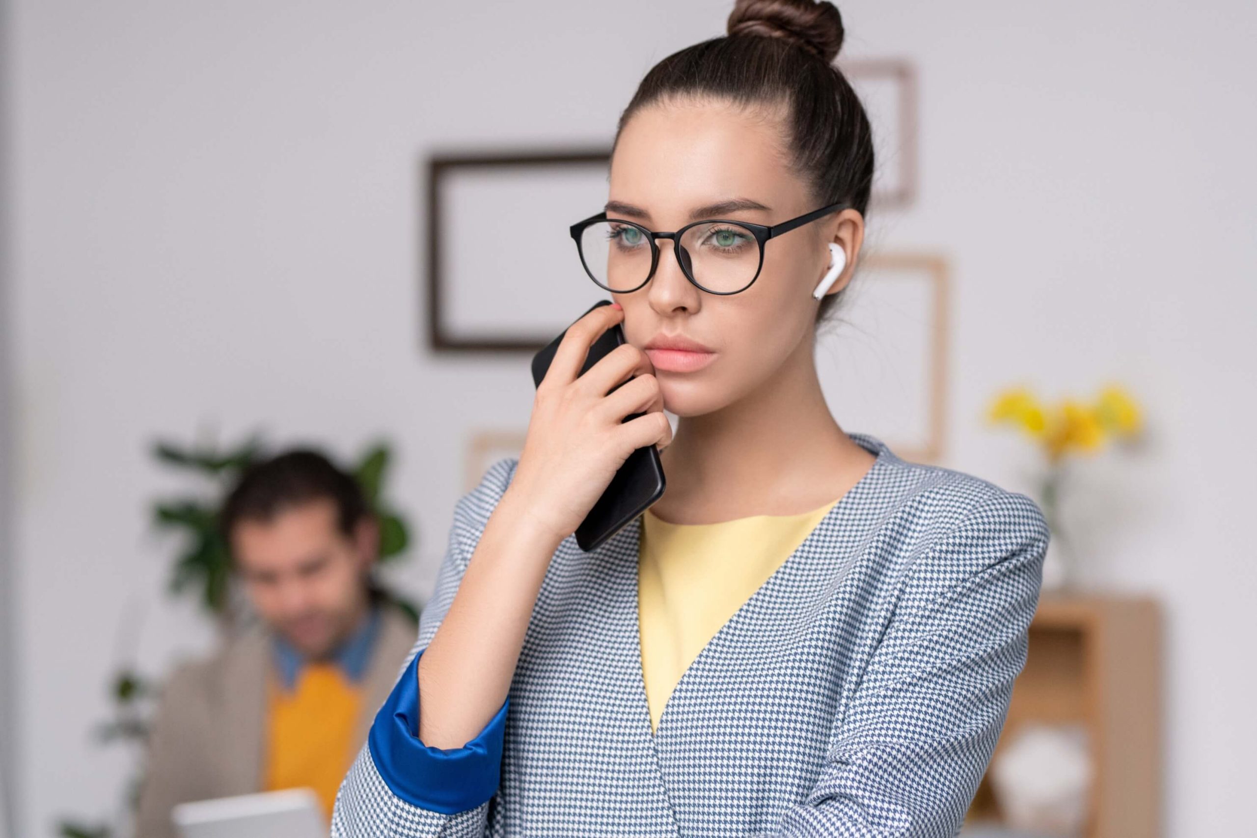 pensive businesswoman thinking of project 3CKSWXS